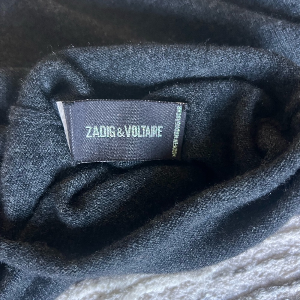 Turtle Neck - image 1